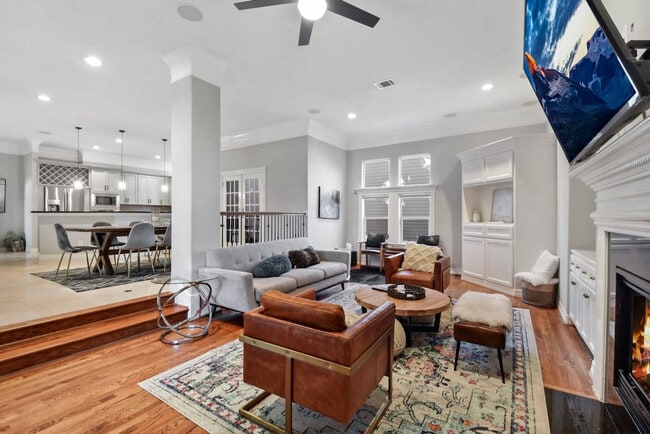 1206 W 25th St Unit SI ID1056411P