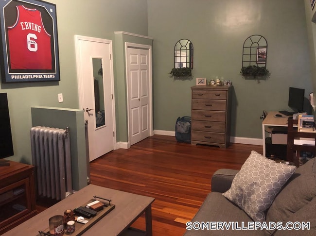 Photo - 358 Broadway Unit 5