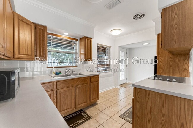 Photo - 2366 Coldstream Dr