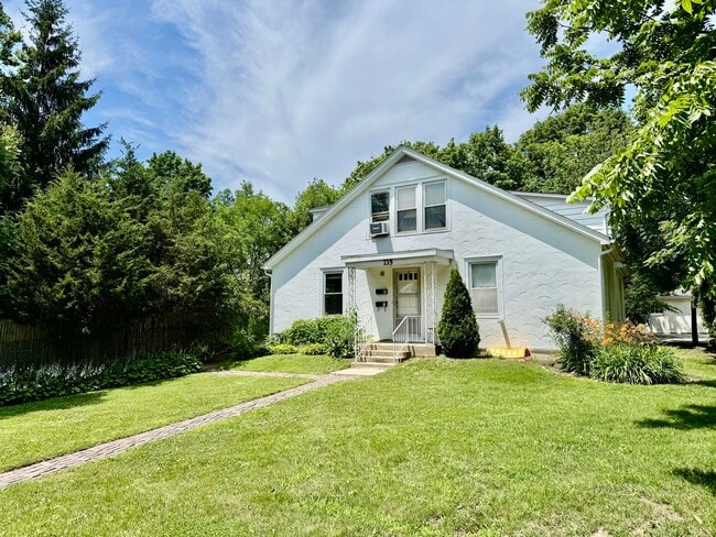Photo - 735 Deerfield Rd Townhome