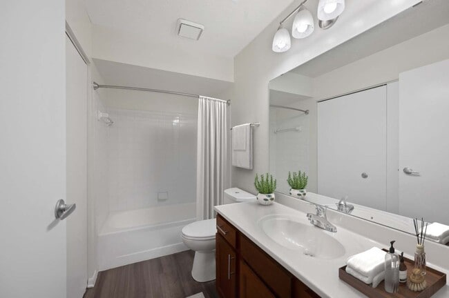 Photo - Normandy Club