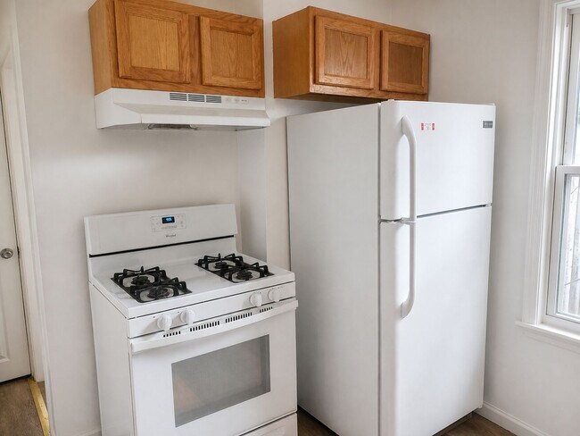 Photo - 302 Porter St