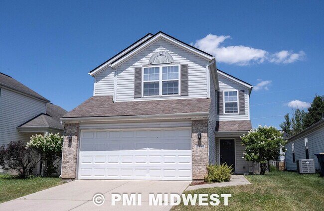 Building Photo - Great 3 Bedroom 2.5 Bathroom Home on the upper east side of Indy!