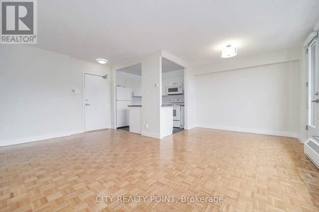 Photo - 666 Spadina Ave. Unit 2410