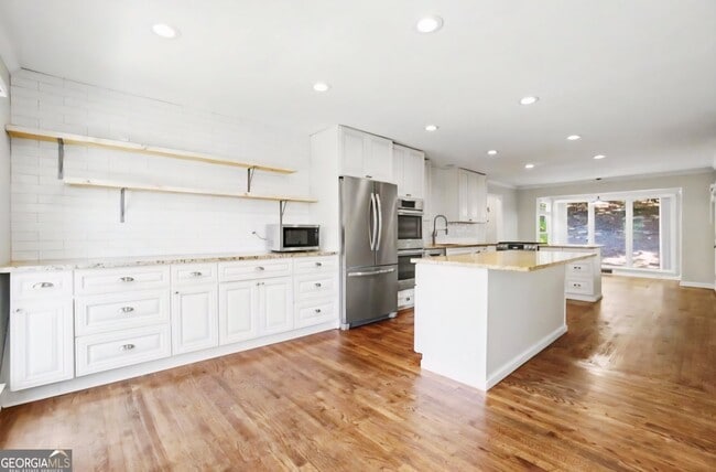 Photo - 4217 N Mountain Rd NE