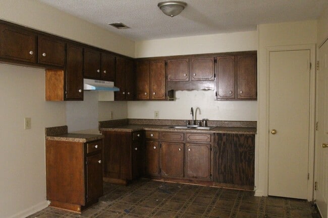 Photo - 3403 Sweetbrier Rd