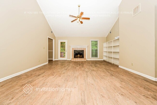 Photo - 230 Buckeye Ln