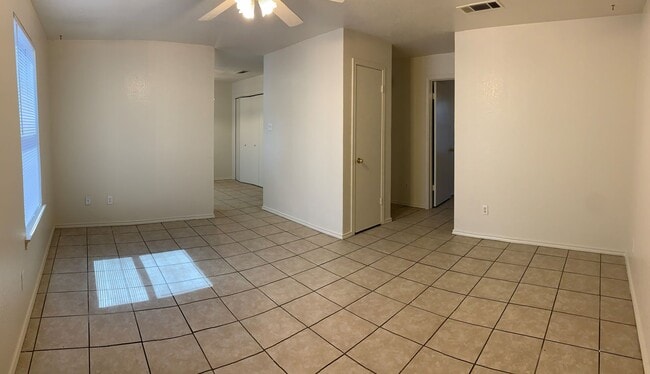 Photo - 1708 Benttree Dr Unidad Apt 1