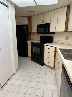 Photo - 206 Michelle Ct