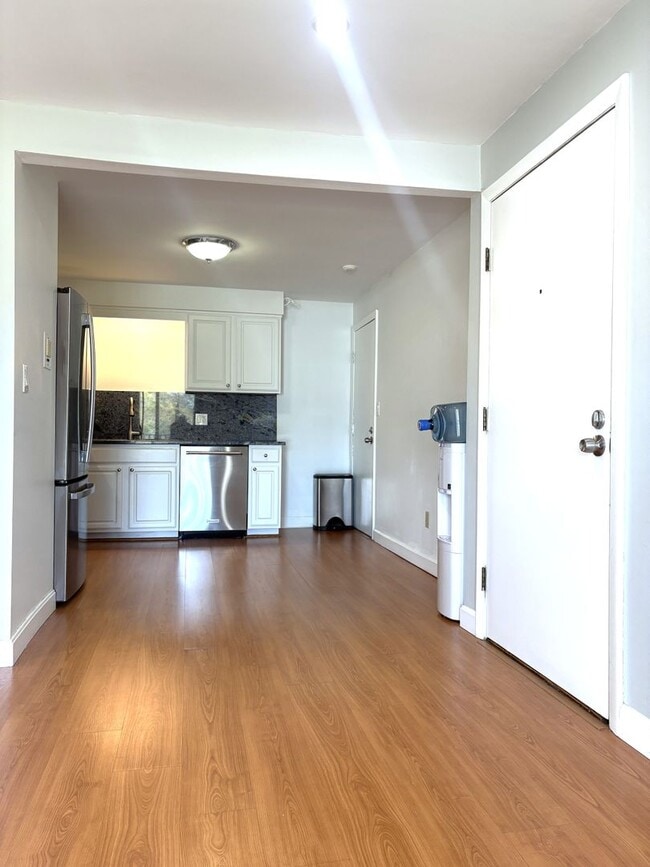 Photo - Beautifully maintained 2 bedroom Condo on Andover/Lawrence border