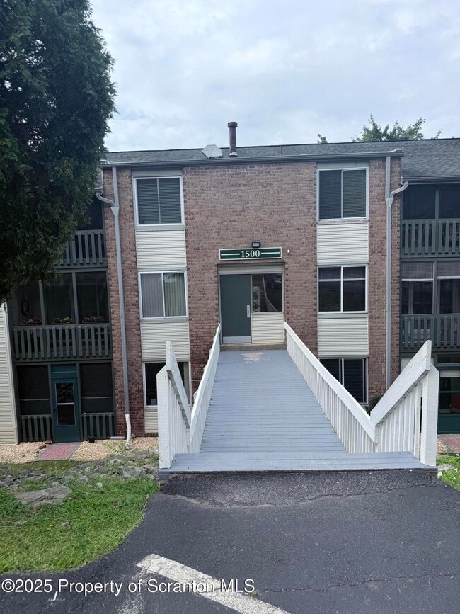 Building Photo - 1506 Summit Pointe Rental