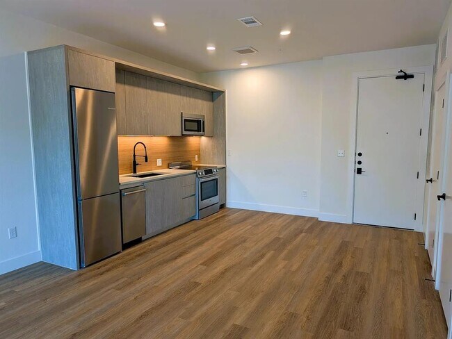 Photo - 4315 S Congress Ave Unit 233