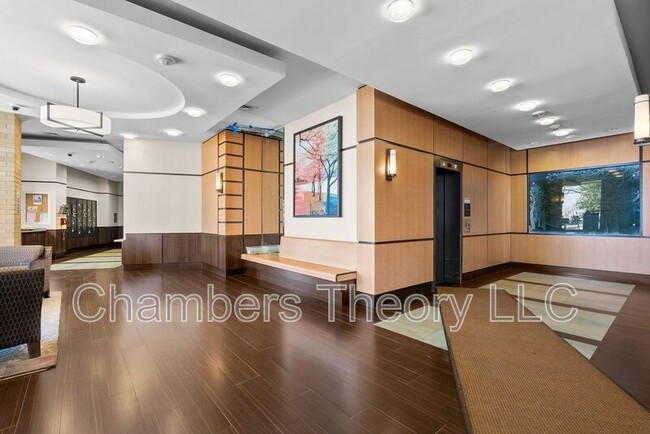 Photo - 309 Yoakum Pkwy Unit 408