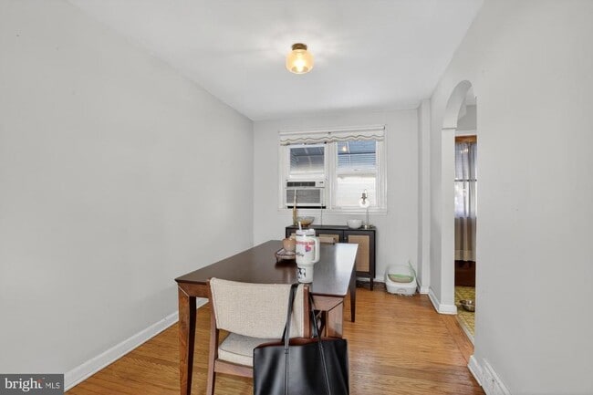 Photo - 3048 Miller St