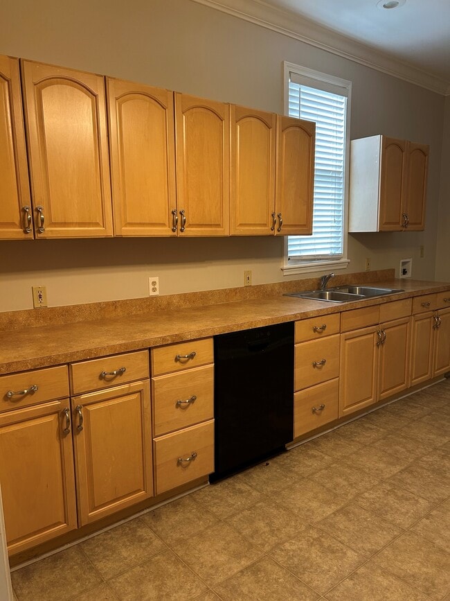 Photo - 4445 Irvington Ave