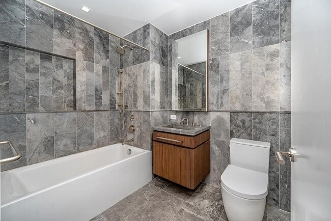 Photo - 208 Delancey St Unit 3H