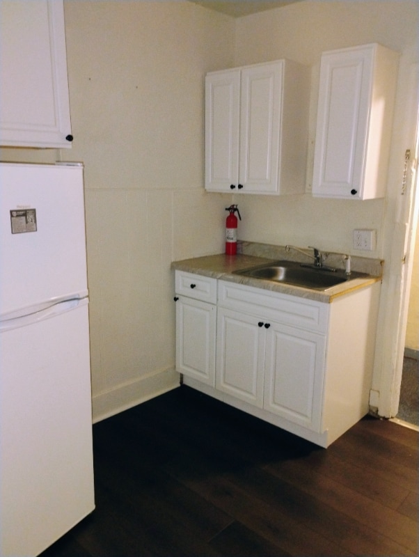 Building Photo - 406 N 4th St Rental