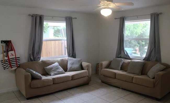 Photo - 4405 Thomasson Ln Unidad 1