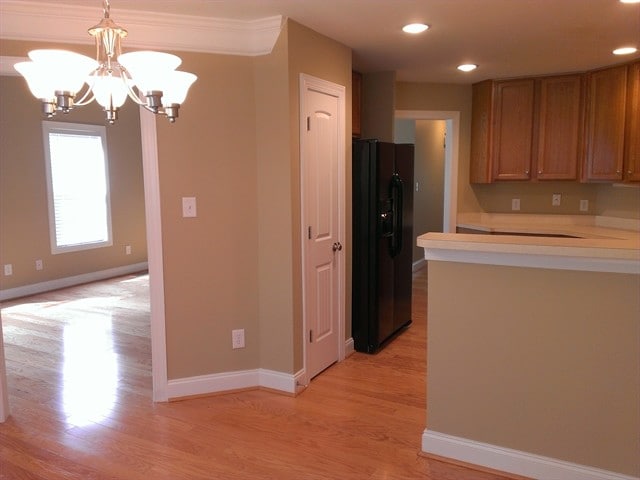 Photo - 700 Alberta Court