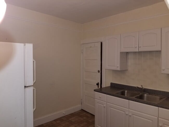 Photo - 3 Doane Ave Unit 3