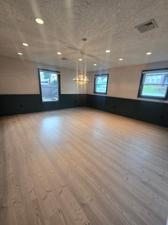 Photo - 247 S 8th St Unidad 2