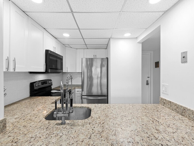 Photo - 900 River Reach Dr Unit 406