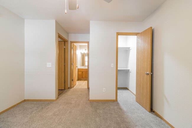 1BR, 1BA Partial renovated - 700 SF - The Ridges at Bentonville