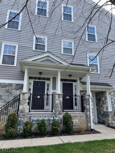 Photo - 154 George Russell Way