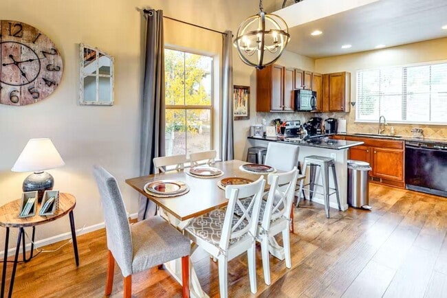 Building Photo - 103 Summit Point Ln