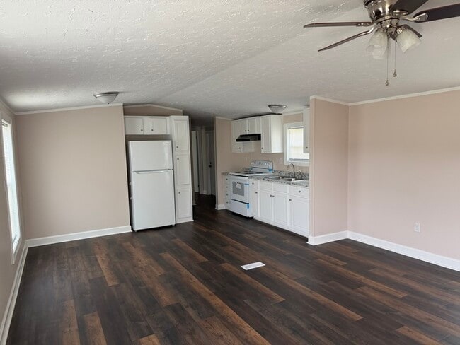 Photo - 230 Hibiscus Ln