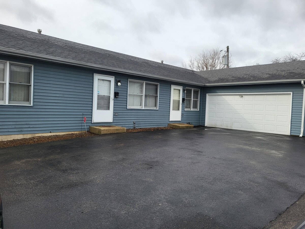 Westmoreland Apartment Bldg. - 1520 Westmoreland Ave Unit 2 Bedroom Apartment