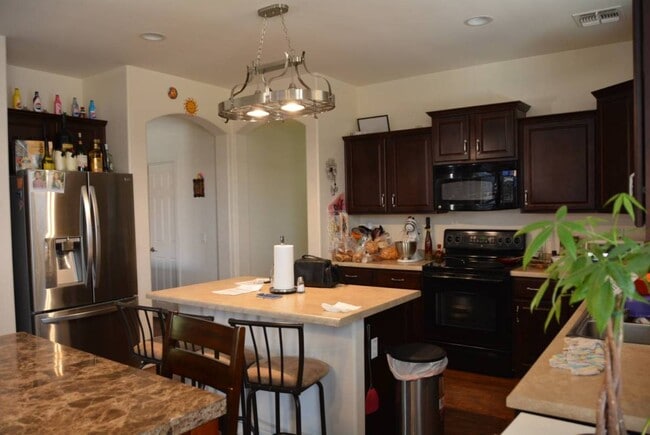 Photo - 4924 W Magdalena Ln