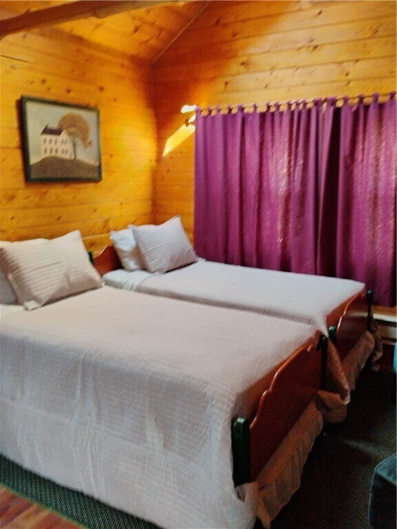 Photo - 663 Wheat Hill Rd