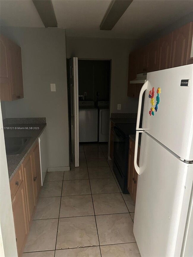 Photo - 2812 NW 55th Ave Condo Unit 1D