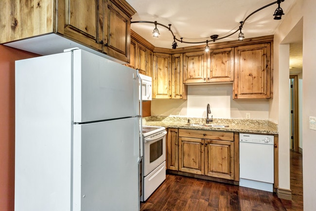 Photo - 438 N Center St Unit 305