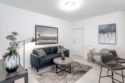 2BR, 2BA - 790SF