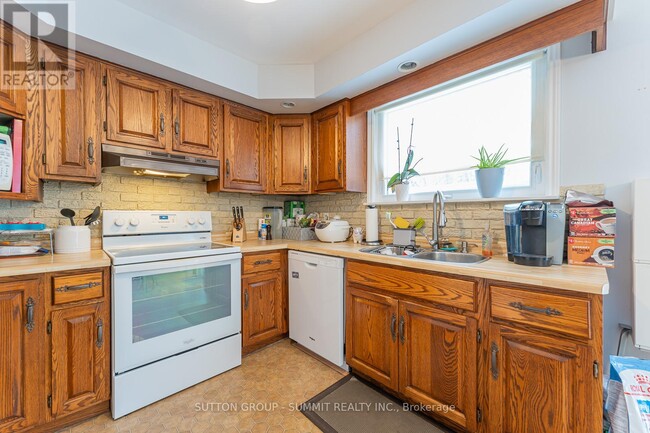 Photo - 206 6th Ave E