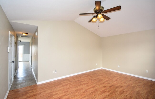 Photo - 1994 Falcon Ct