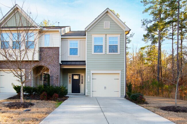 Building Photo - Brightleaf at the Park Townhome!