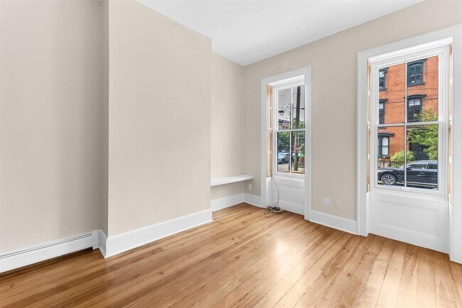 Photo - 299 8th St Unidad 1R