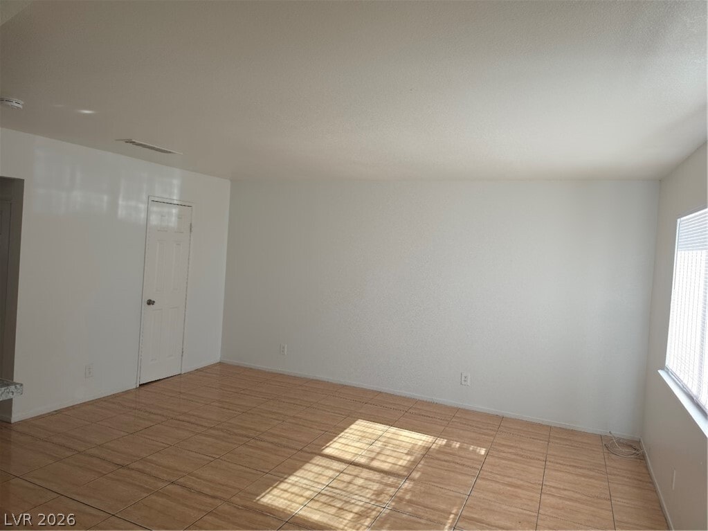 Photo - 1809 Putnam Ave