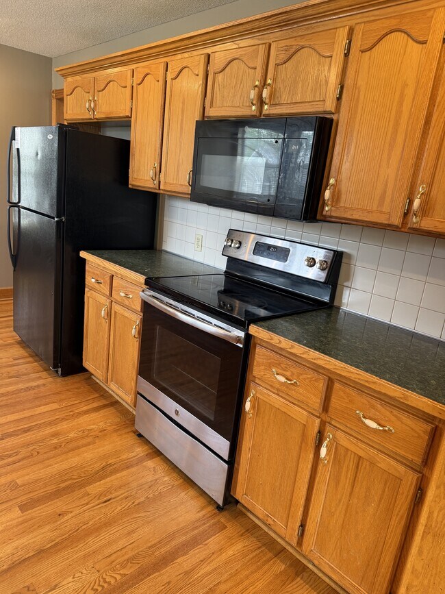 Photo - 822 SW Montana Ridge Dr