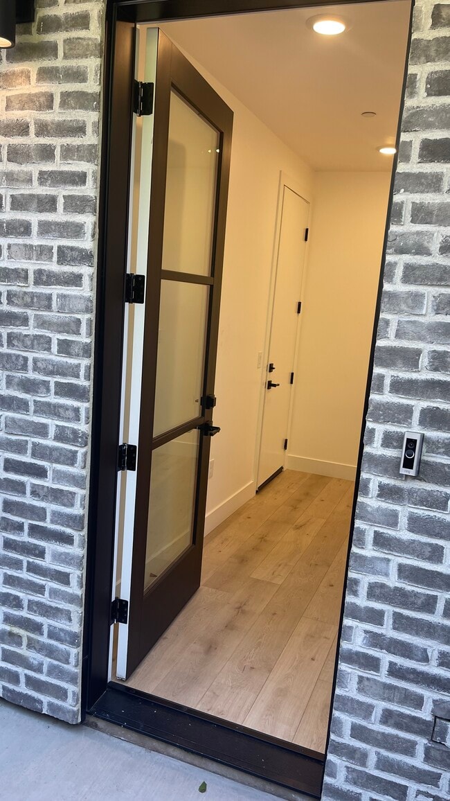 Photo - 1012 Uptown Aly