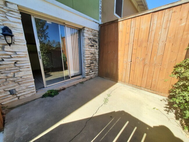 Photo - 7206 Creekside Dr