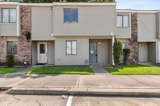 Photo - 2826 Louisiana Ave
