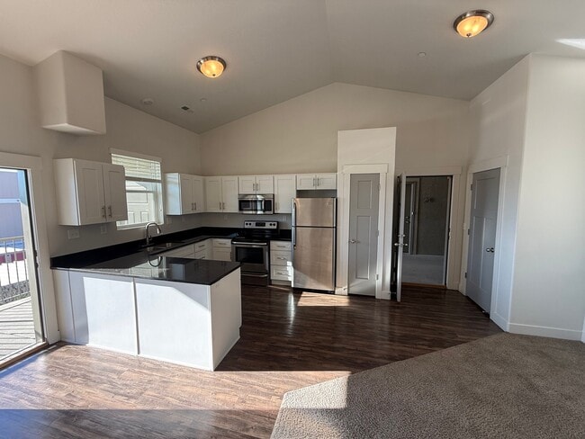 Building Photo - 1070 E Riches Ave Unit 21