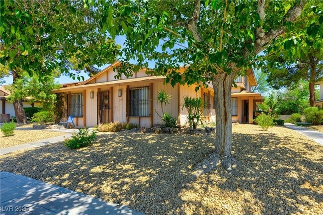 Building Photo - 1372 Lorilyn Ave Unit 3