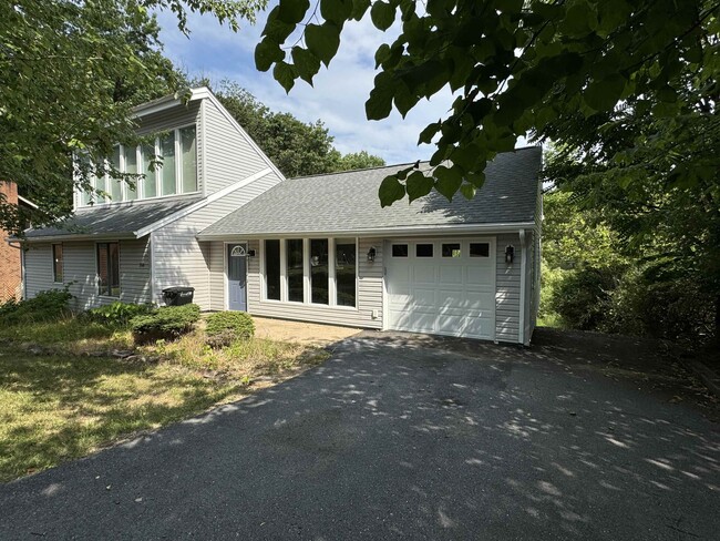 Photo - 200 Alleghany Dr