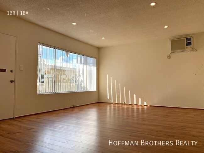 Photo - 1521 E Windsor Rd Unidad 10