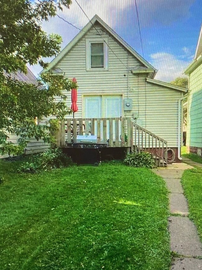 Photo - AVAILABLE August - 1 Bed 1 Bath single family home!